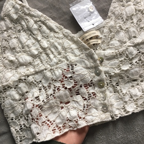 SOLD UO Bright Star Lace Button Down Cami - Picture 6 of 8